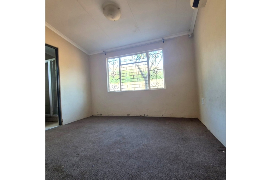 To Let 2 Bedroom Property for Rent in Donkerhoek A H North West